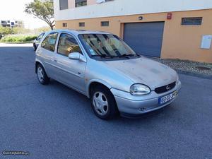 Opel Corsa 1.5 diesel 5 lugares Novembro/98 - à venda -