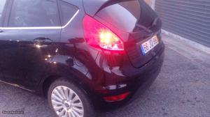 Ford Fiesta Titanium c/ garantia Agosto/10 - à venda -