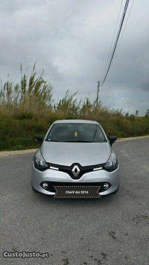 Renault Clio dynamic Agosto/15 - à venda - Ligeiros