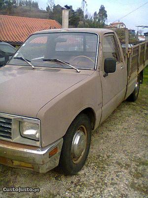 Isuzu KBD 26 Março/82 - à venda - Pick-up/ Todo-o-Terreno,