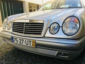 Mercedes-Benz E 220 elegance Março/99 - à venda - Ligeiros