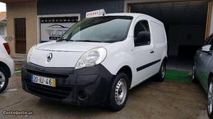 Renault Kangoo Fevereiro/10 - à venda - Comerciais / Van,