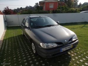 Renault Mégane Gasolina/GPL Janeiro/99 - à venda -