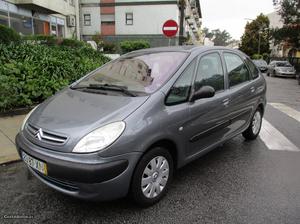 Citroën Xsara Picasso 1.6HDI 110cv Agosto/04 - à venda -