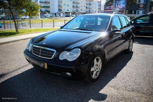 Mercedes-Benz C 200 CLASSIC CDI Março/01 - à venda -
