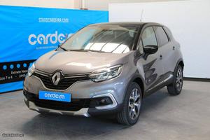 Renault Captur 0.9 TCe Exclusive Fevereiro/18 - à venda -