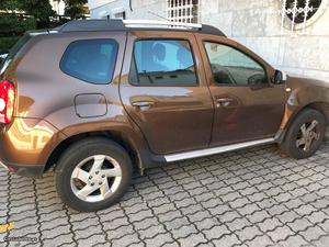 Dacia Duster 1.5Dci110cvConfCuir Agosto/11 - à venda -