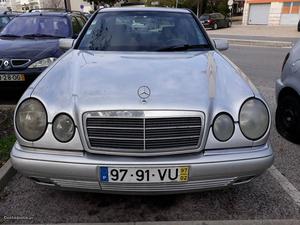 Mercedes-Benz E 300 D Multivalvulas Fevereiro/97 - à venda