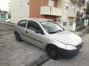 Opel Corsa van Abril/01 - à venda - Comerciais / Van,