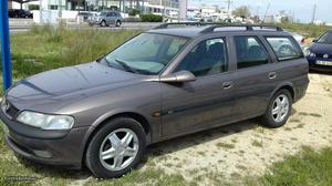 Opel Vectra 2.o dti Março/98 - à venda - Ligeiros