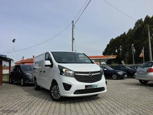 Opel Vivaro 1.6 CDTi Março/15 - à venda - Comerciais /