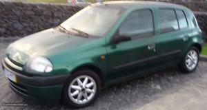 Renault Clio 1.2 Fevereiro/99 - à venda - Ligeiros