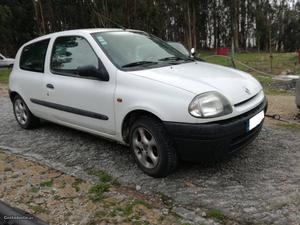 Renault Clio 1.9d Van Maio/03 - à venda - Comerciais / Van,