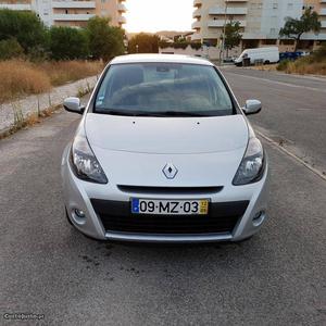 Renault Clio Storia com GPS Janeiro/12 - à venda - Ligeiros