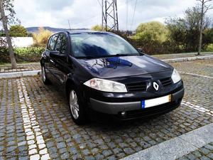 Renault Mégane 1.5 DCI Junho/03 - à venda - Ligeiros