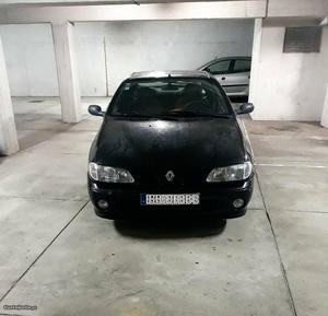 Renault Mégane coupe 1.6 Outubro/97 - à venda -