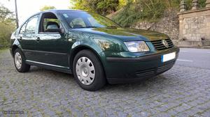 VW Bora 1.9 TDI Janeiro/99 - à venda - Ligeiros