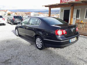 VW Passat 2.0TDI Trendline Setembro/06 - à venda - Ligeiros