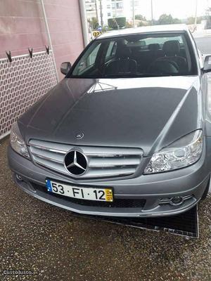 Mercedes-Benz C 180 Gasolina Maio/08 - à venda - Ligeiros