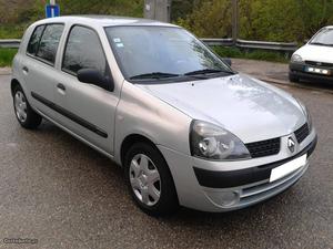 Renault Clio 1.5 Dci/ AC Setembro/03 - à venda - Ligeiros