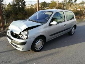 Renault Clio 1.5 dci de 2 lugares Agosto/02 - à venda -