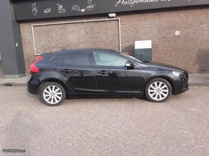 Volvo V40 D2 1.6 Tdi Outubro/13 - à venda - Ligeiros