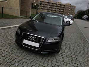 Audi A3 Sportback 1.6 - GPS Fevereiro/11 - à venda -