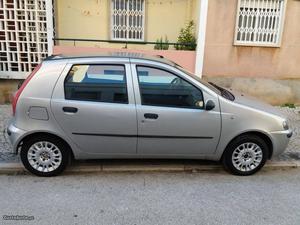 Fiat Punto 1.2 cc Abril/03 - à venda - Ligeiros