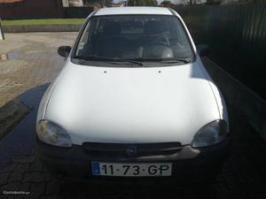 Opel Corsa B 1.7D motor Isuzo Abril/96 - à venda -