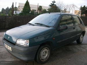 Renault Clio 1.9 D 2 LUG Março/94 - à venda - Comerciais /