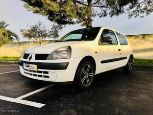 Renault Clio 5lug ac/retoma Julho/02 - à venda - Ligeiros