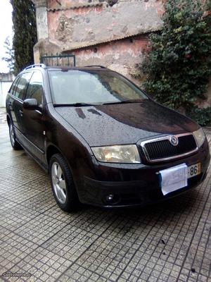 Skoda Fabia 1.4 tdi 80cv diesel Março/07 - à venda -