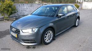 Audi A3 1.6 tdi Ultra Abril/14 - à venda - Ligeiros