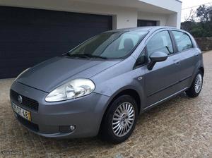 Fiat Grande Punto 1.2 AC km Junho/07 - à venda -