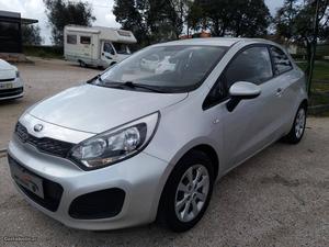 Kia Rio  iva dedutivel Março/14 - à venda - Comerciais