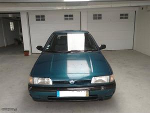 Nissan Sunny  V Julho/95 - à venda - Ligeiros