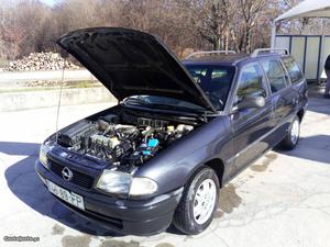 Opel Astra 1.4 impecavel Julho/96 - à venda - Ligeiros