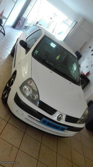 Renault Clio 1.5dci excelente Junho/05 - à venda -