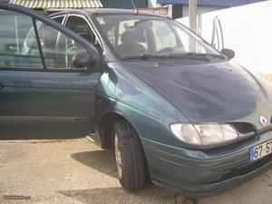 Renault Scénic familiar 5 lugares Junho/97 - à venda -