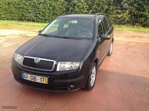 Skoda Fabia 1.2 elegance Fevereiro/07 - à venda - Ligeiros