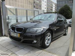 BMW 320 d Touring Navigation Novembro/11 - à venda -