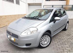 Fiat Grande Punto 1.2 A/C Dynamic Janeiro/09 - à venda -
