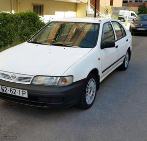 Nissan Almera 1.6 Março/97 - à venda - Ligeiros