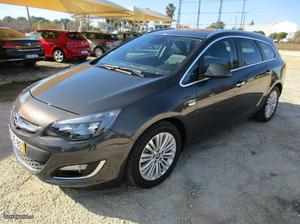 Opel Astra ST 1.7CDTi Cosmo Dezembro/13 - à venda -