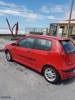 Fiat Punto Sport Janeiro/01 - à venda - Ligeiros