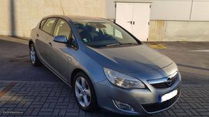 Opel Astra 1.3 2 anos garantia Abril/11 - à venda -