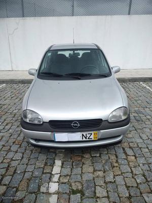 Opel Corsa v Agosto/99 - à venda - Ligeiros