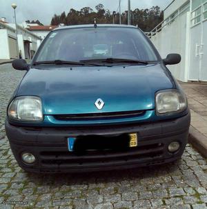 Renault Clio 1.2 cc 8 V Setembro/00 - à venda - Ligeiros