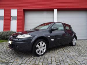 Renault Mégane 1.5 DCI 105 cv 6v Junho/06 - à venda -