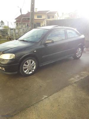 Opel Astra 1.6 sport 100 CV Janeiro/00 - à venda - Ligeiros